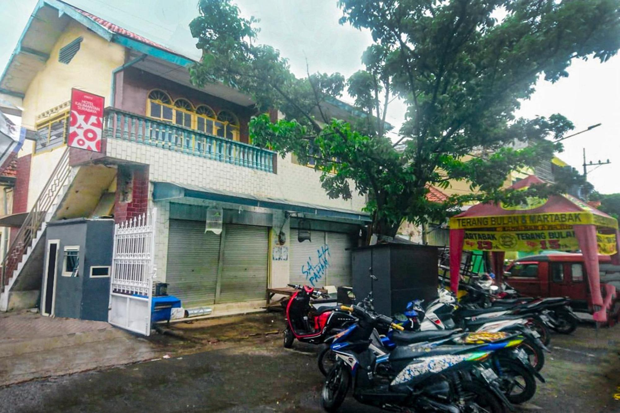 Hotel Kalimantan Surabaya Exterior foto